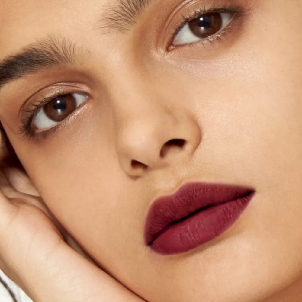 COPY - BURBERRY | Liquid Lip Velvet  Oxblood N•53